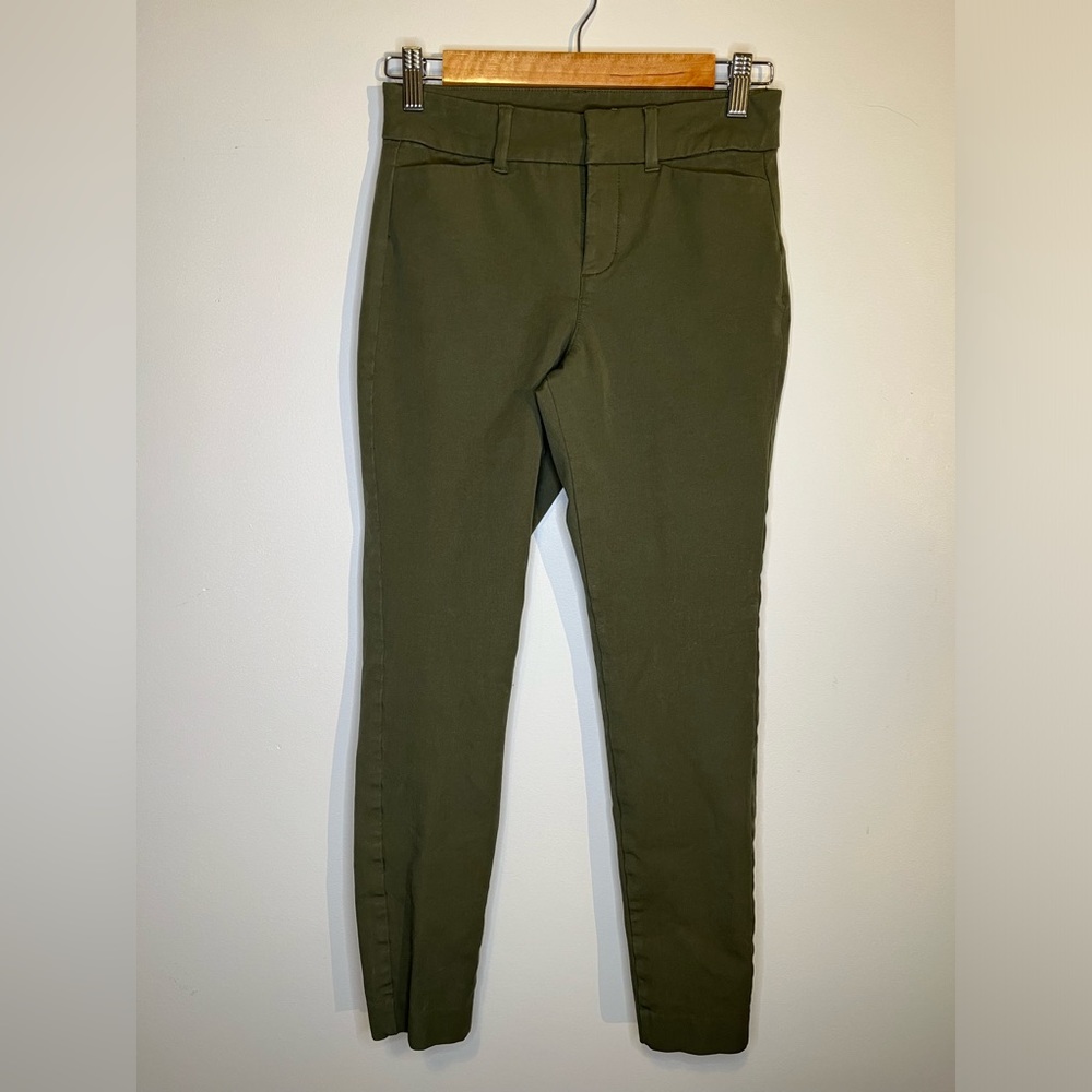 NWOT High Waisted Pixie Skinny Pants
